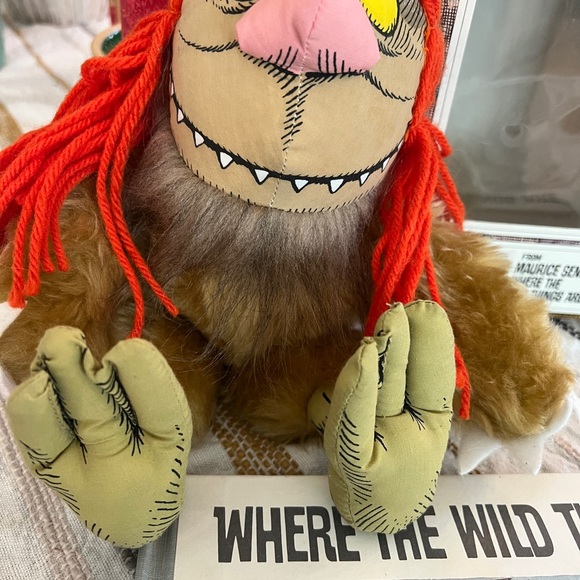 Where the Wild Things Are:NIB Wild Thing#3 Doll & 25th Anniversary Ed. Book. - Picture 2 of 15